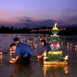 ลอยกระทงตาก