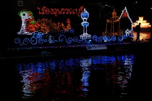 ลอยกระทงสุพรรณบุรี